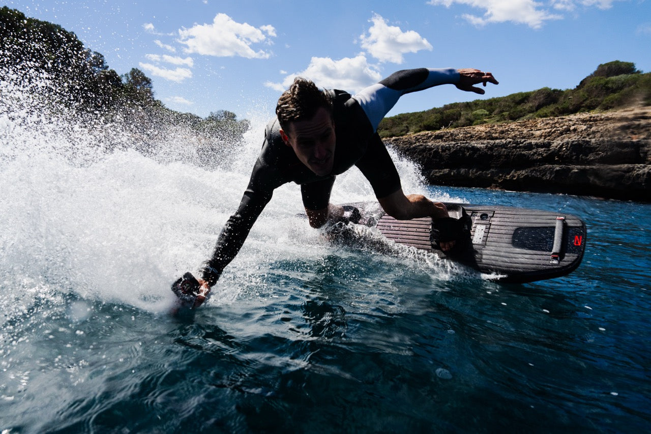 Awake RÄVIK Ultimate Electric Surfboard - Image 3