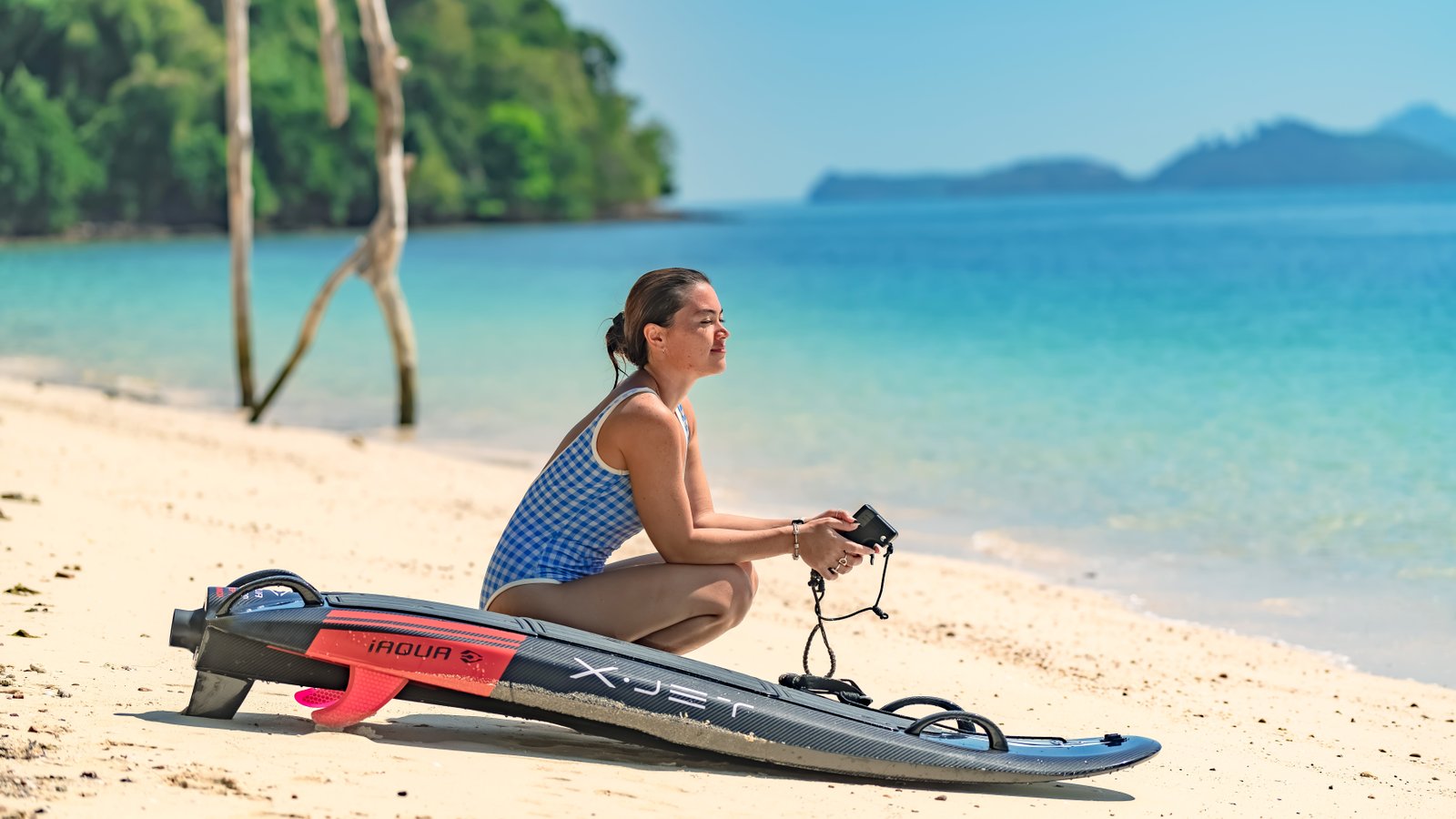 iAQUA X-Jet Xtreme electric surfboard in action